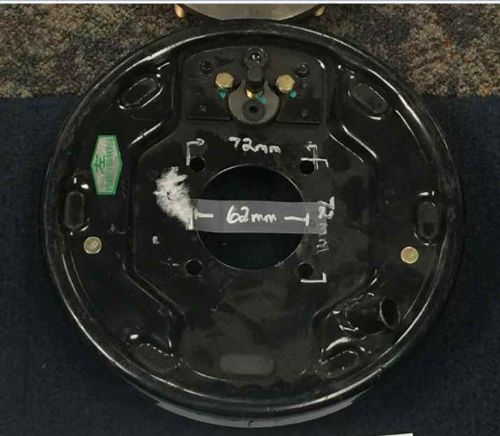 Picture of StarEV OEM 2BP029 REAR Passenger (62mm hole) Backing Plate Assy for U-Series, Deluxe Bus (old auto or manual trans)